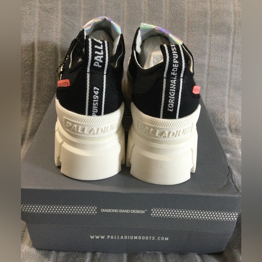Palladium Women’s Black/White Revolt Platform Sneakers - Picture 13 of 15